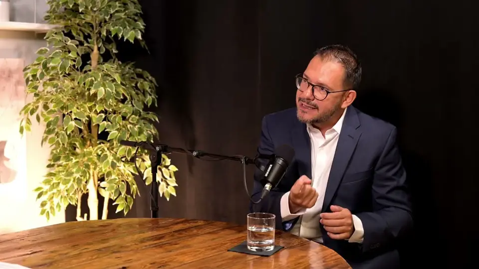 Alexander Loizides und Peter Minko im 4French-Studio